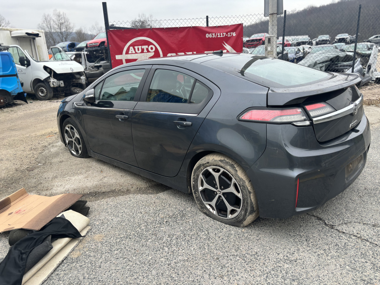 Opel ampera 2016g elektro benzin dijelovi