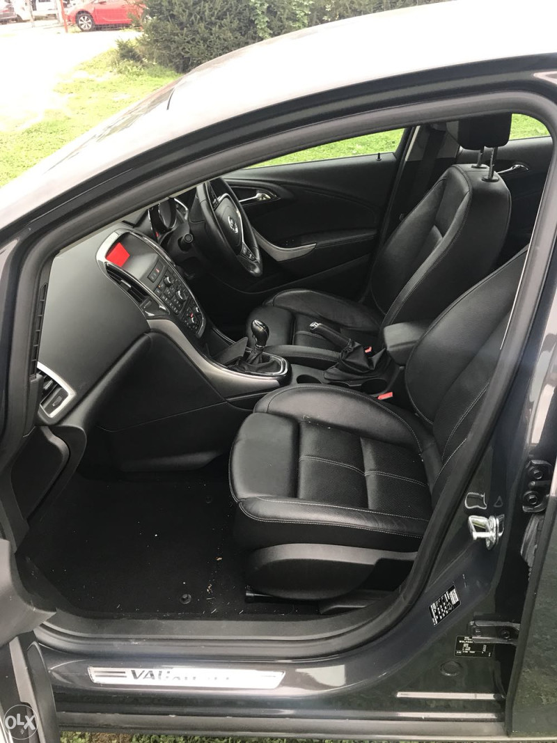 opel astra j 2.0 dizel dijelovi  063117176