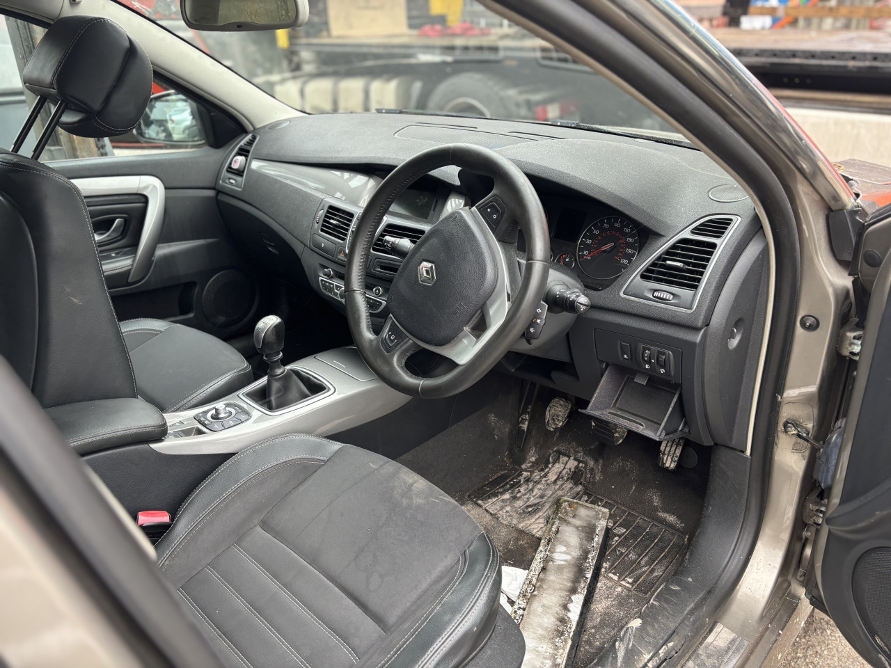 Renault laguna 2009 2.0 d dijelovi