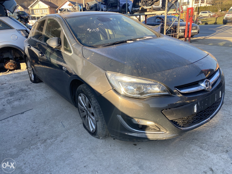 Opel astra j 2013 2.0 dizel dijelovi 063/117-176  063/992-835