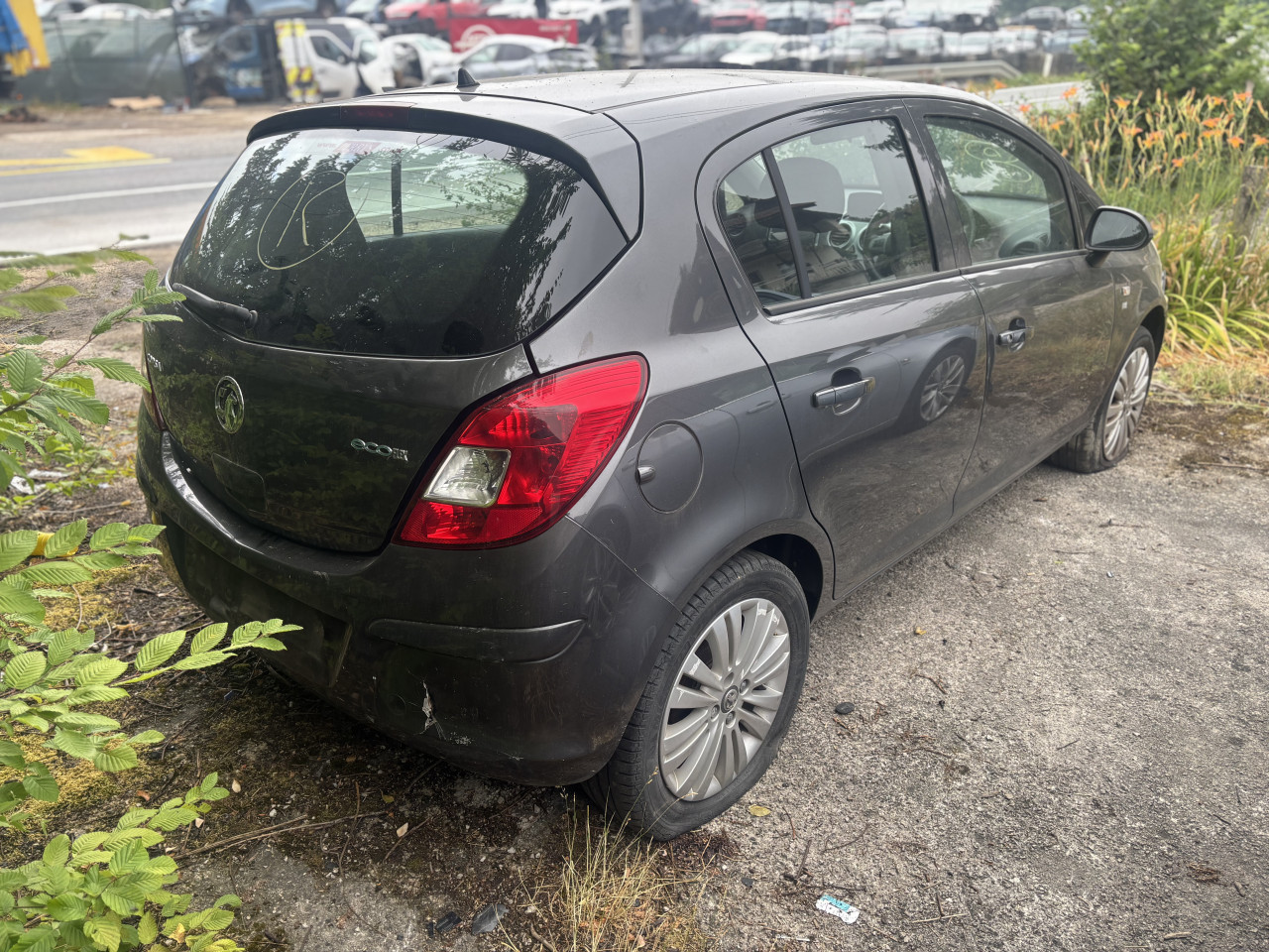 Opel corsa 1.3 2014 euro 5 dijelovi