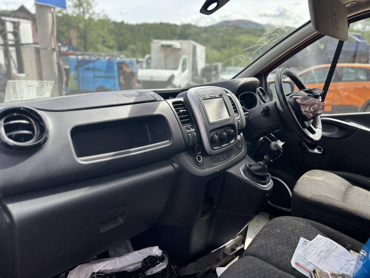 Opel vivaro 1.6 d bi turbo dijelovi