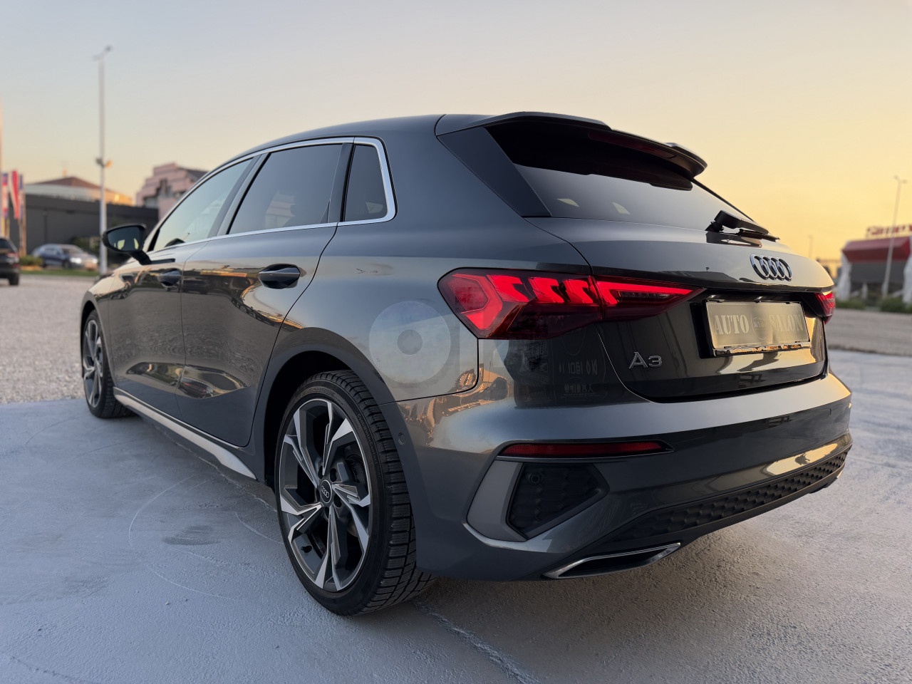 Audi A3 2.0TDI 110kw S-Tronic 2023g S-Line Matrix-Virtual