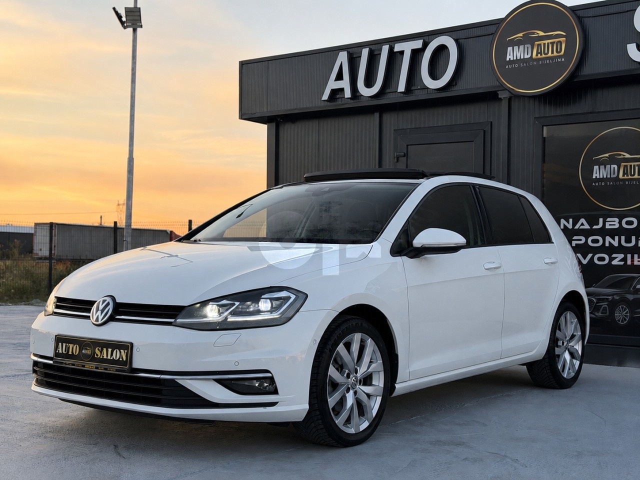 Volkswagen Golf 7.5 2017 2.0TDI 110w Led-Panorama