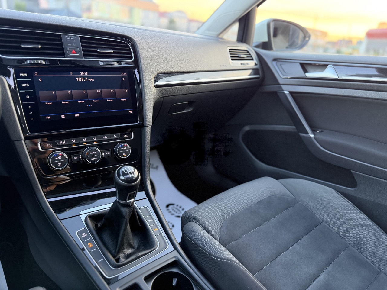 Volkswagen Golf 7.5 2017 2.0TDI 110w Led-Panorama