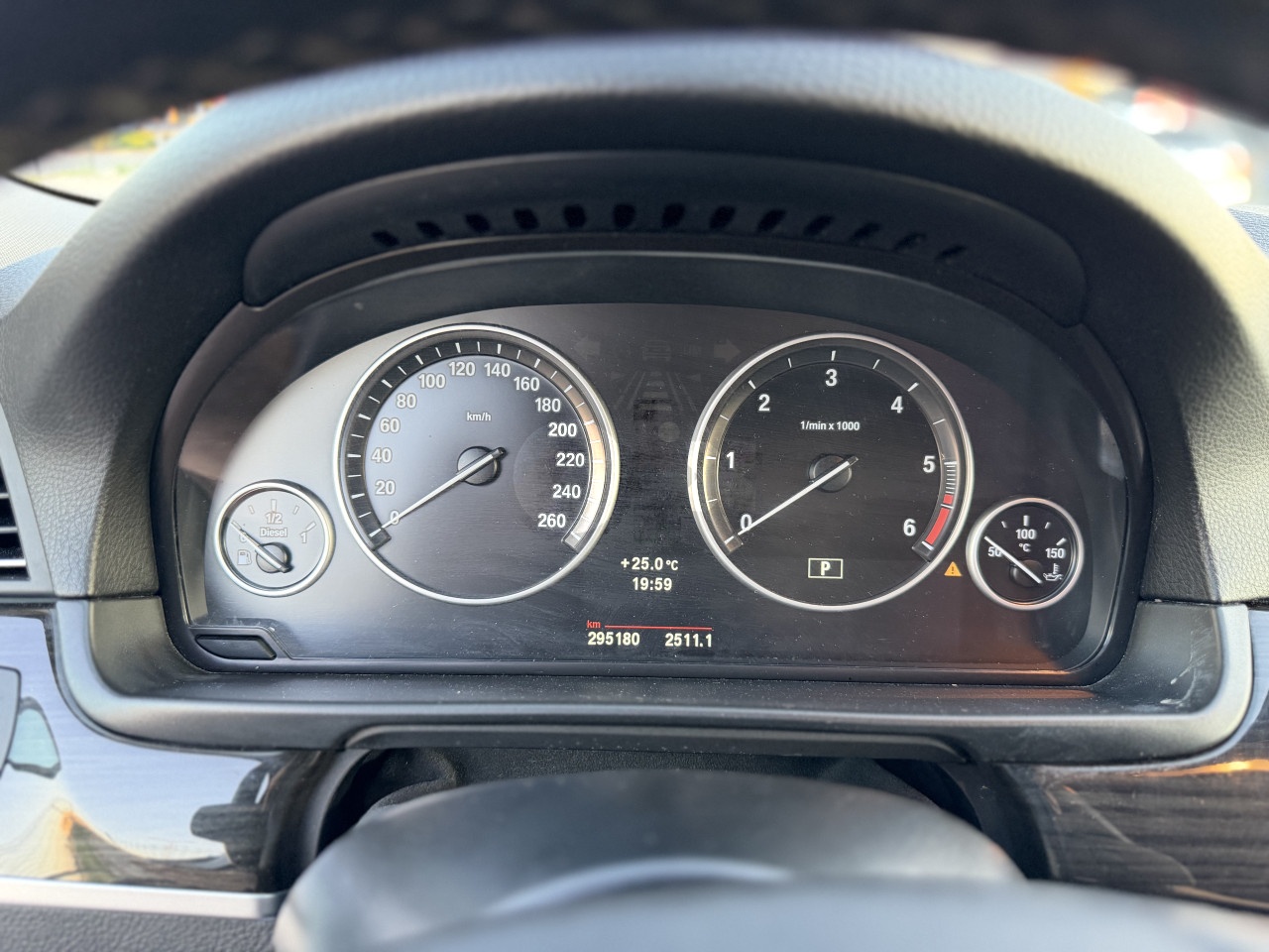 BMW 525 xDrive 160kw AT 2012g