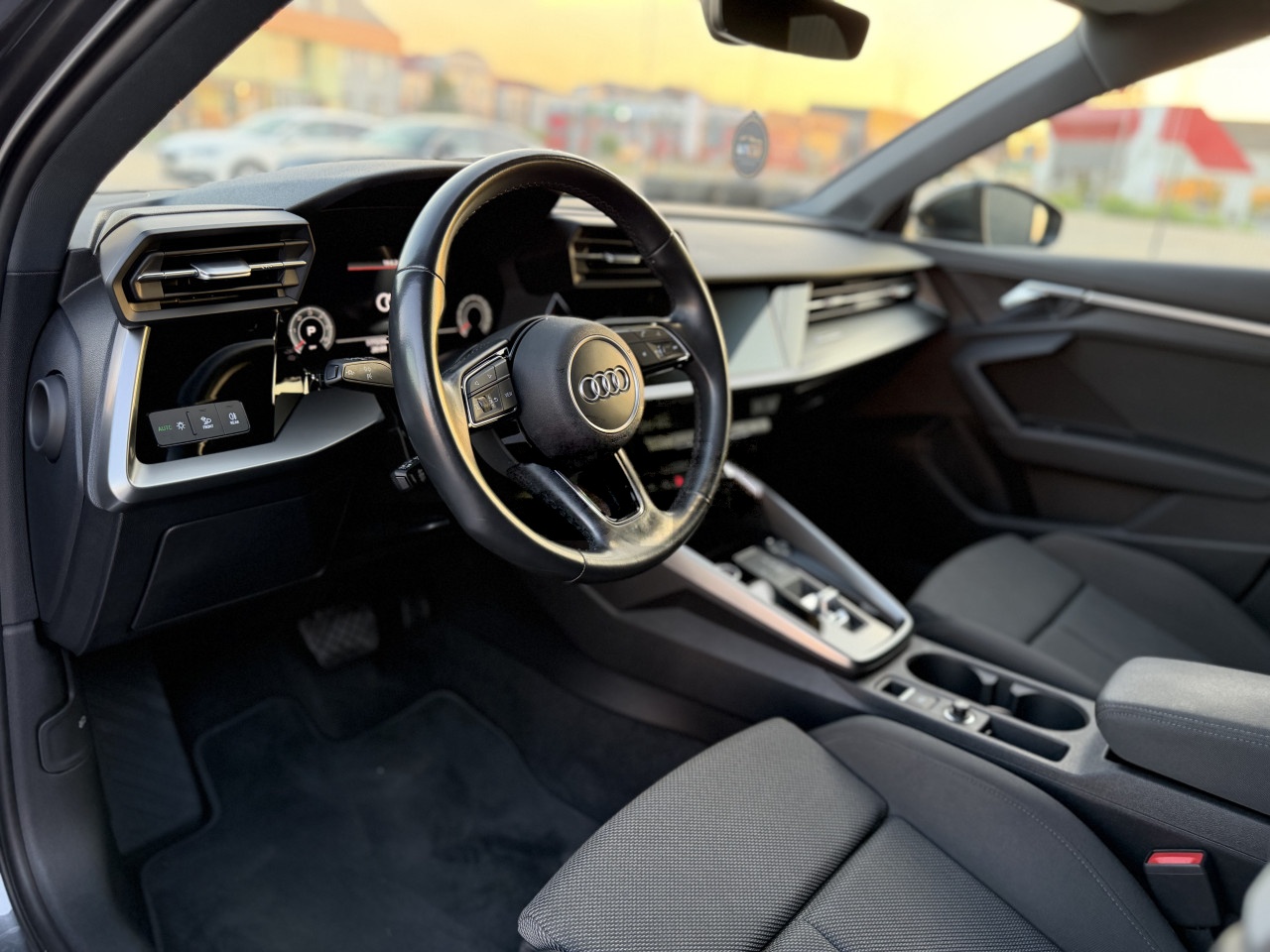 Audi A3 2.0TDI 110kw S-Tronic 2023g S-Line Matrix-Virtual