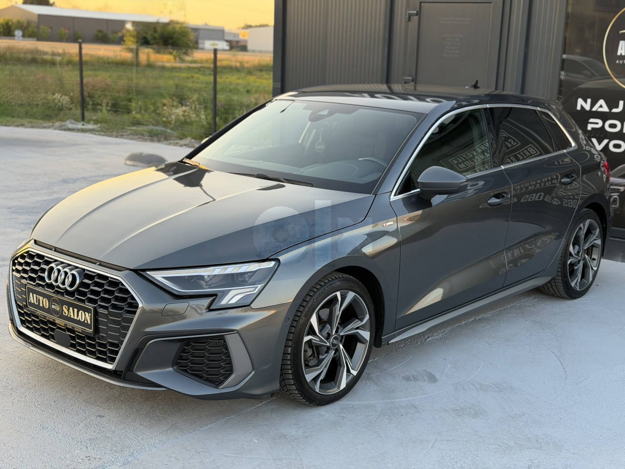 Audi A3 2.0TDI 110kw S-Tronic 2023g S-Line Matrix-Virtual