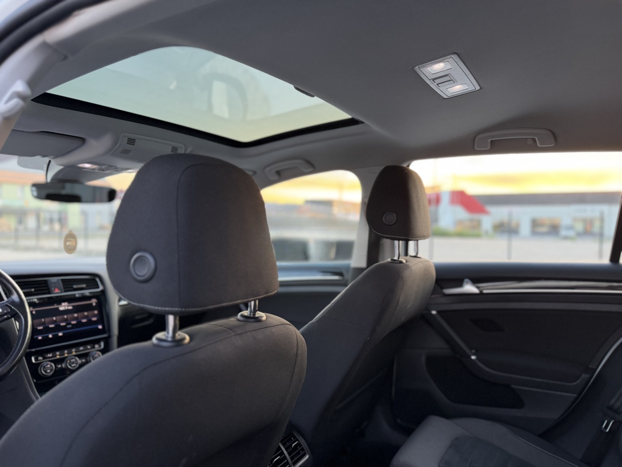 Volkswagen Golf 7.5 2017 2.0TDI 110w Led-Panorama