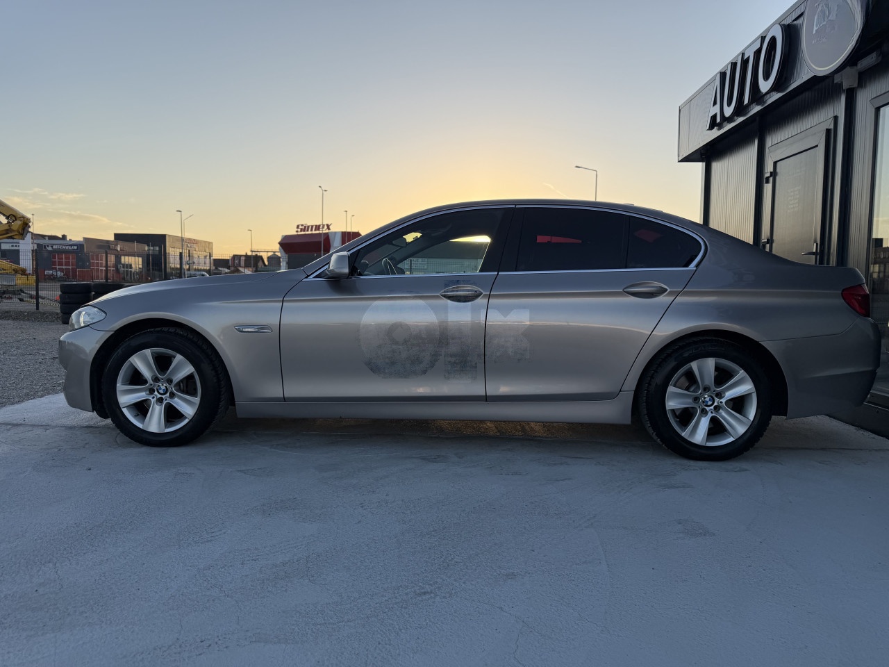 BMW 525 xDrive 160kw AT 2012g