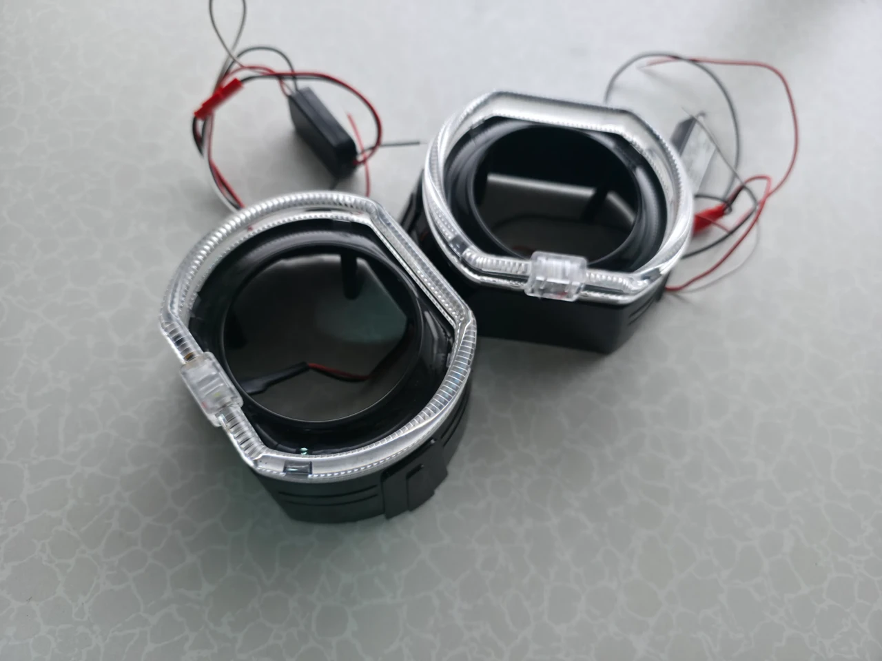 MASKE ROZETNE ZA SOCIVA UKRASNI POKLOPCI UKRASI 2,5"
