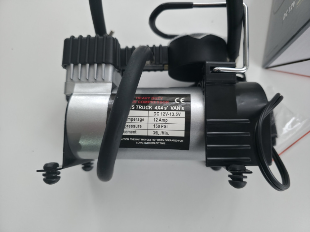 KOMPRESOR ZA AUTO 12V AUTOKOMPRESOR