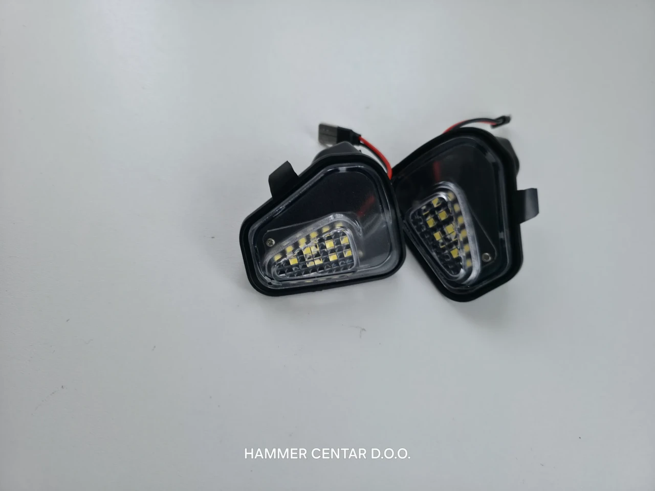 LED OSVJETLJENJE ISPOD RETROVIZORA PASSAT 7 B7