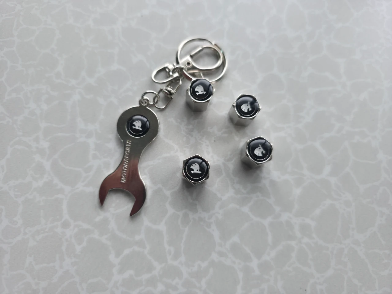 KAPICE ZA VENTILE ŠKODA