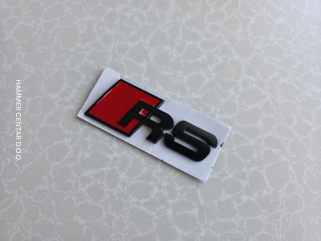 AUDI RS ZNAK ZADNJI BOCNI ZNAKOVI CRNI STIKERI ZNAK STIKER