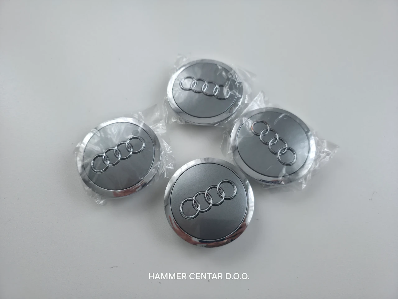 AUDI ČEPOVI ZA FELGE FELGU 69MM