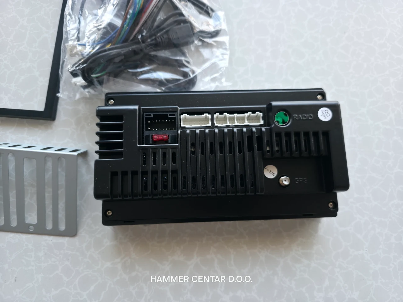 2 DIN RADIO ANDROID 7" RADIO ZA AUTO 2-32GB
