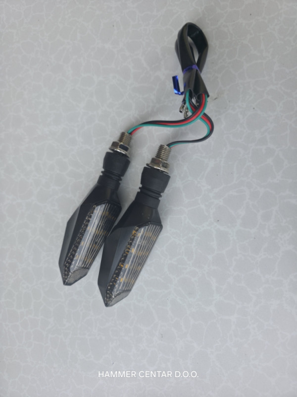 LED ZMIGAVCI ZA MOTOR SKUTER