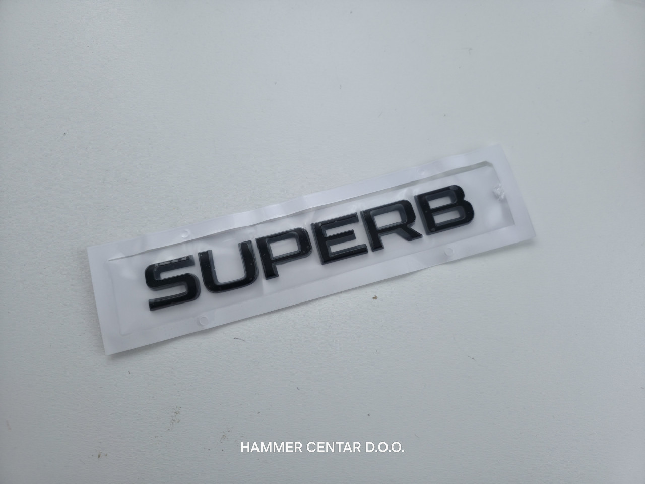 ŠKODA SUPERB ZNAK STIKER NALJEPNICA ZADNJI ZNAK ZNAKOVI VW