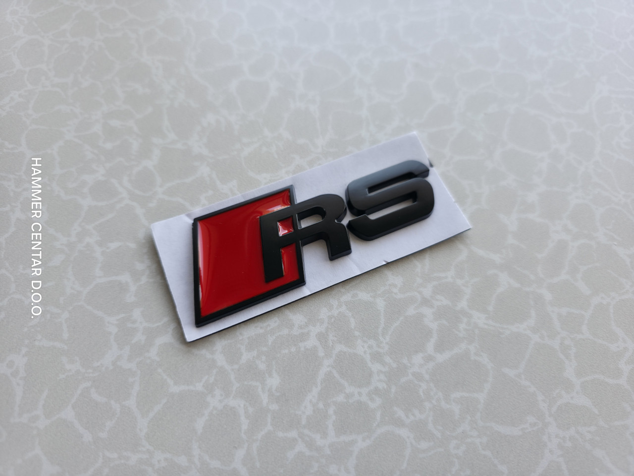 AUDI RS ZNAK ZADNJI BOCNI ZNAKOVI CRNI STIKERI ZNAK STIKER