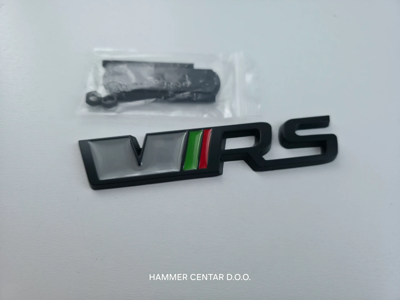 ŠKODA VRS ZNAK STIKER NALJEPNICA PREDNJI ZNAK ZNAKOVI