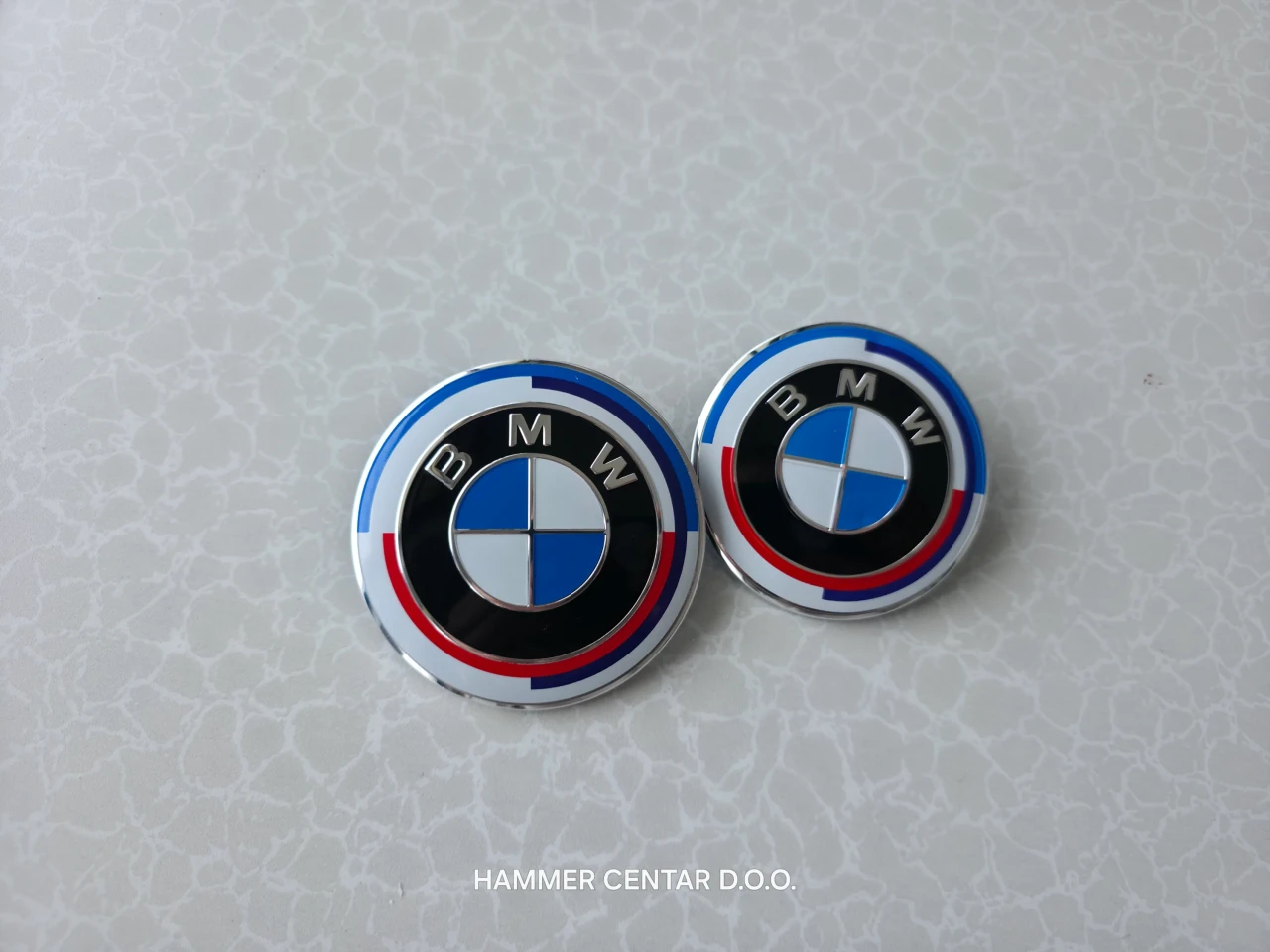 BMW ZNAK ZNAKOVI PREDNJI ZADNJI 82 I 74 MM