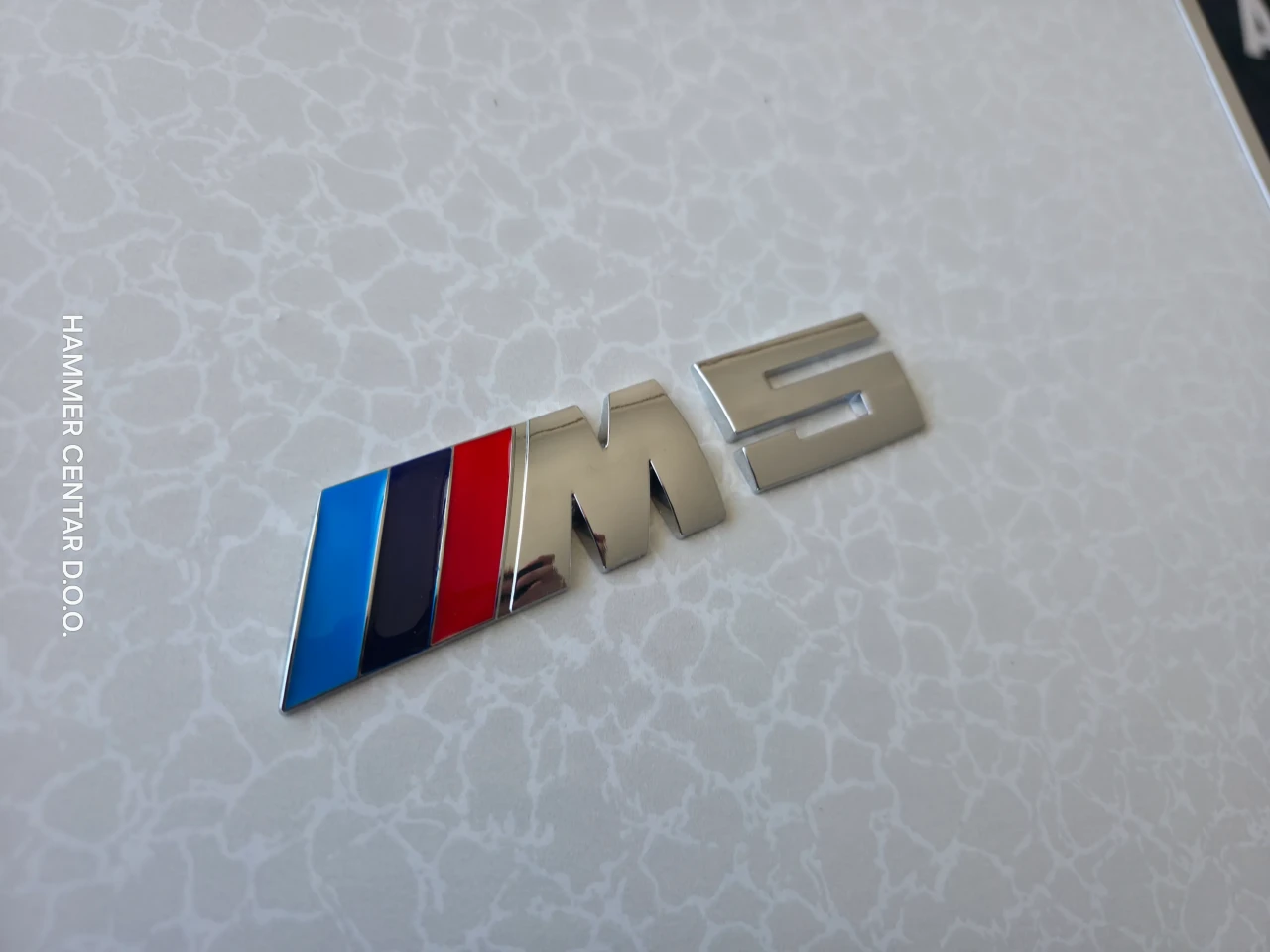 M5 M 5 ZNAK STIKER NALJEPNICA ZNAKOVI ZA AUTOMOBILE