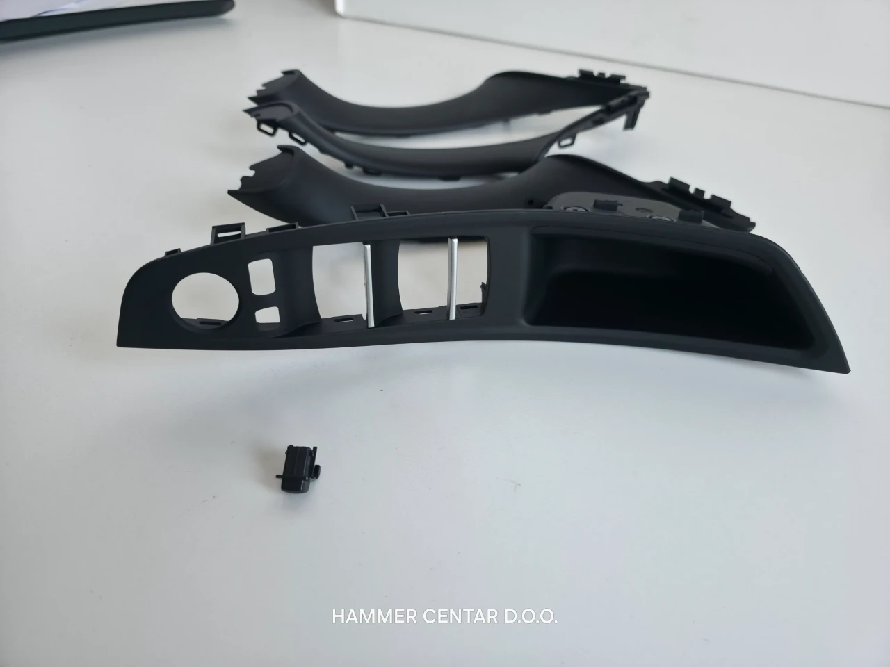 BMW F10 F11 RUCKE RUKOHVATII SVE BOJE KOMPLET