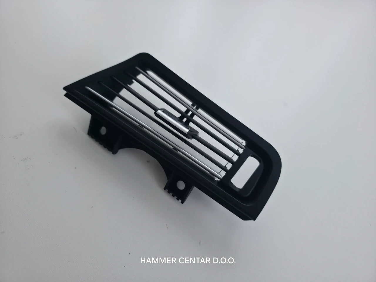 BMW F10 F11 RESETKA VENTILACIJE PUHALICA FRILL