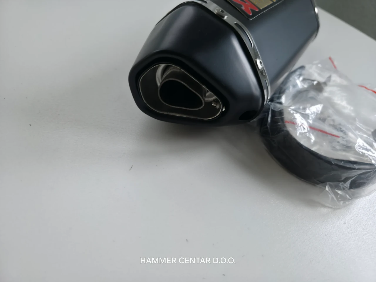 AKRAPOVIC AUSPUH ZA MOTOR SKUTER 2T 4T TOP