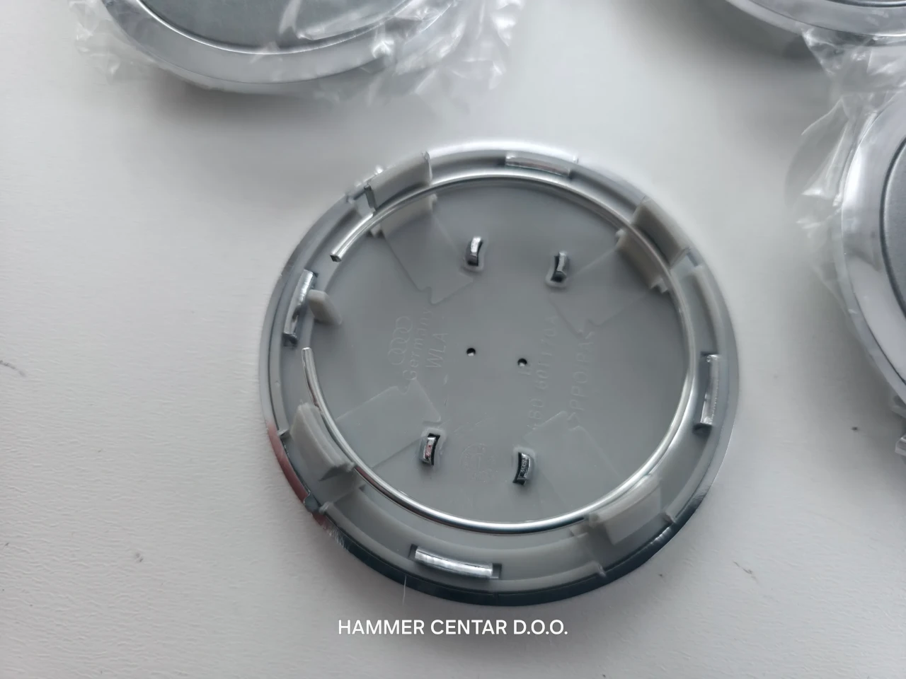 AUDI ČEPOVI ZA FELGE FELGU 69MM
