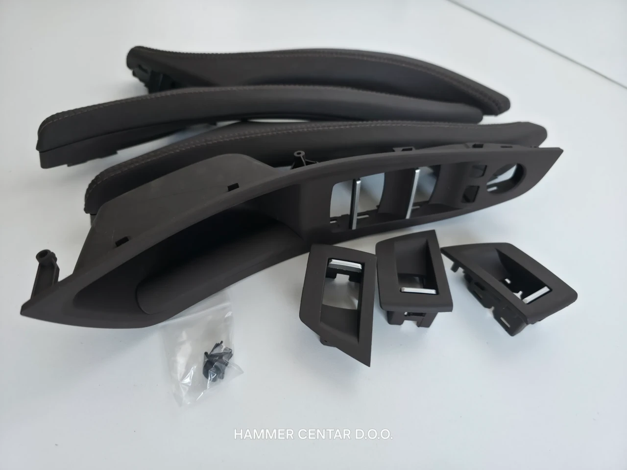 BMW F10 F11 RUCKE RUKOHVATII SVE BOJE KOMPLET