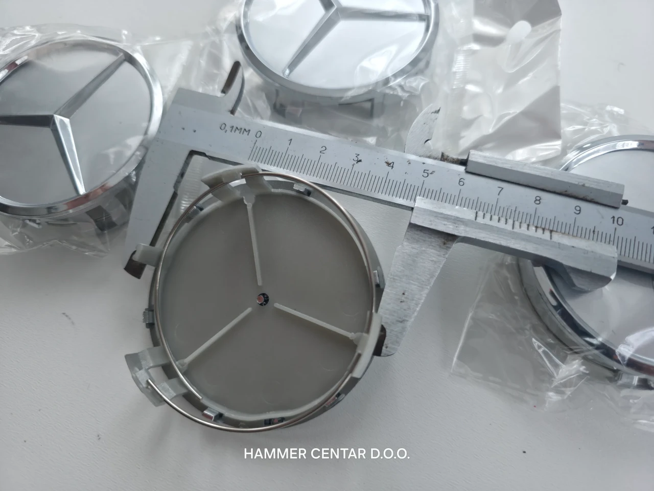MERCEDES ČEPOVI ZA FELGE FELGU 70MM