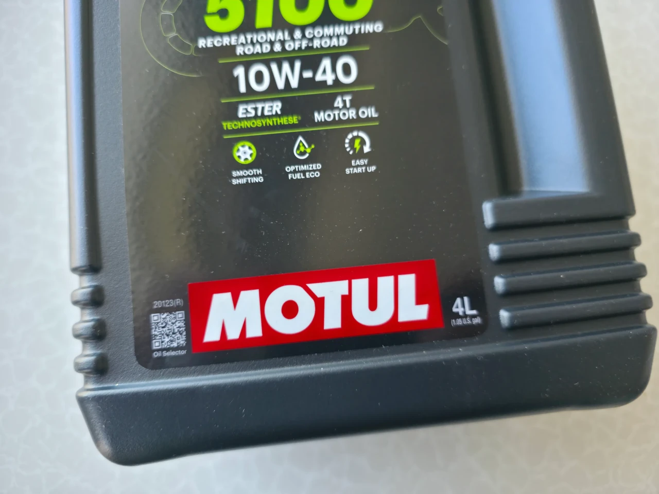MOTUL 10W40 5100 ULJE ZA MOTOCIKLE MOTOR MOTOCIKL 4T