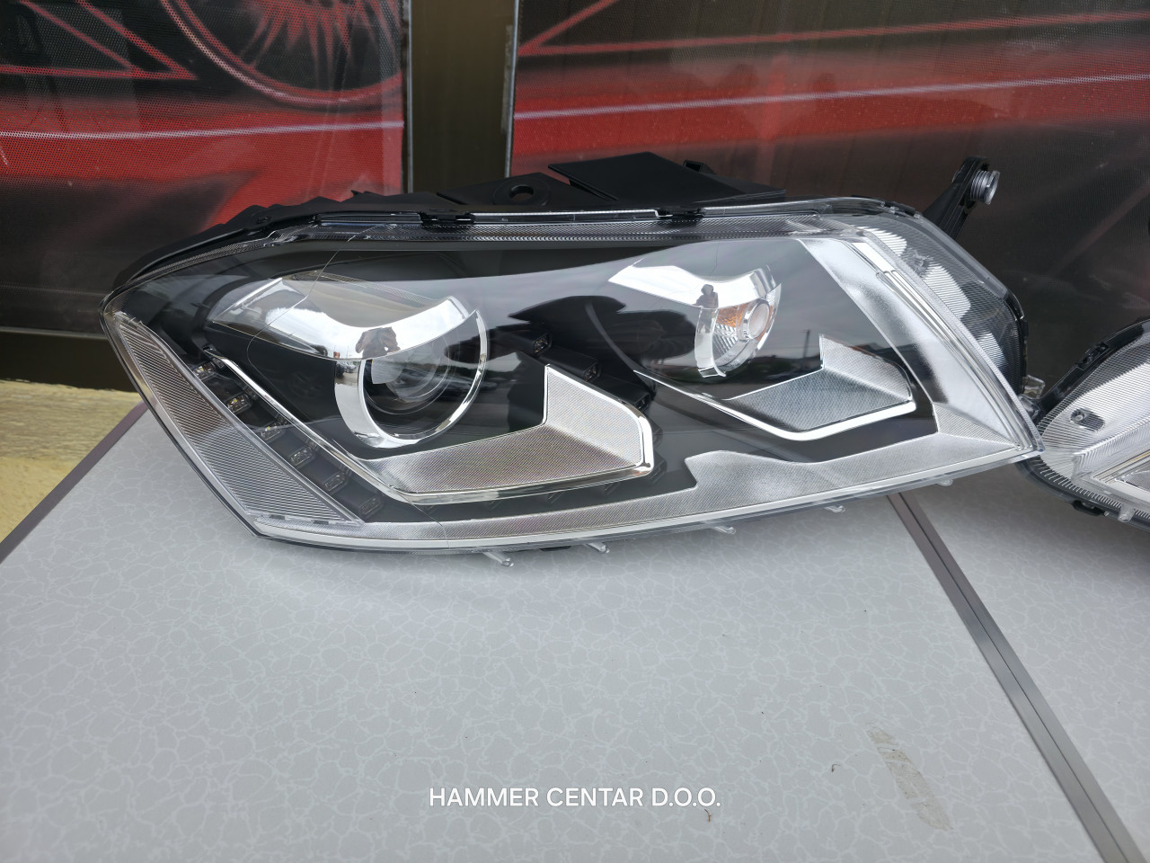 KONVERZIJA SA HALOGENIH PASSAT 7 B7 FAROVI XENON LED