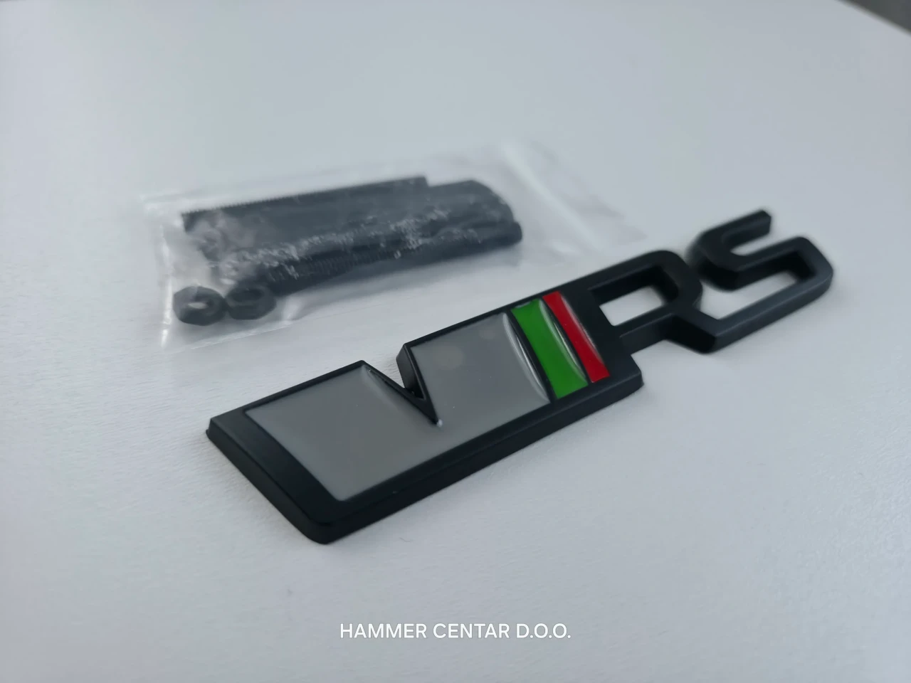 ŠKODA VRS ZNAK STIKER NALJEPNICA PREDNJI ZNAK ZNAKOVI