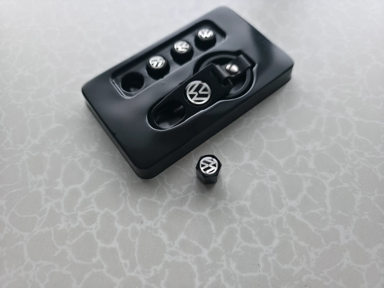 KAPICE ZA VENTILE OPEL VW RENAULT AUDI BMW