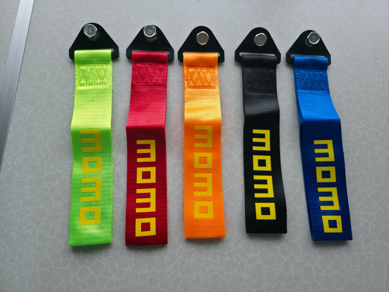 MOMO UZE ZA SLEPU TOW STRAP UKRAS ZA MASKU