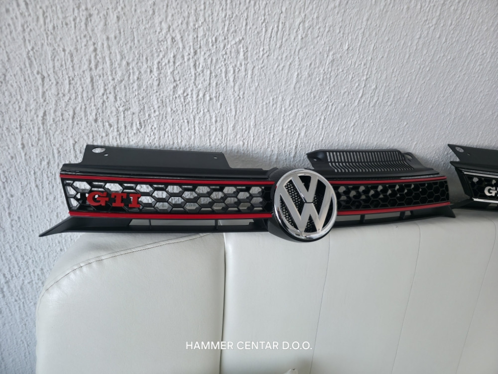 GOLF 6 GTI MASKA PREDNJA MASKA GRIL BRANIK