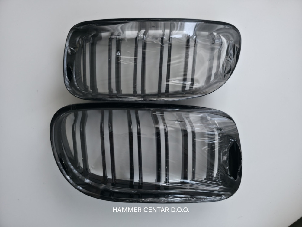 BMW E90 E91 GRILL RESETKA BUBREZI