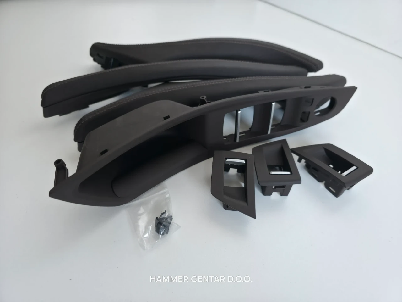 BMW F10 F11 RUCKE RUKOHVATII SVE BOJE KOMPLET
