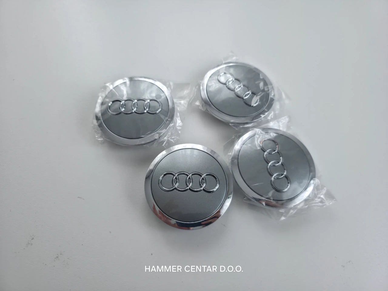 AUDI ČEPOVI ZA FELGE FELGU 69MM