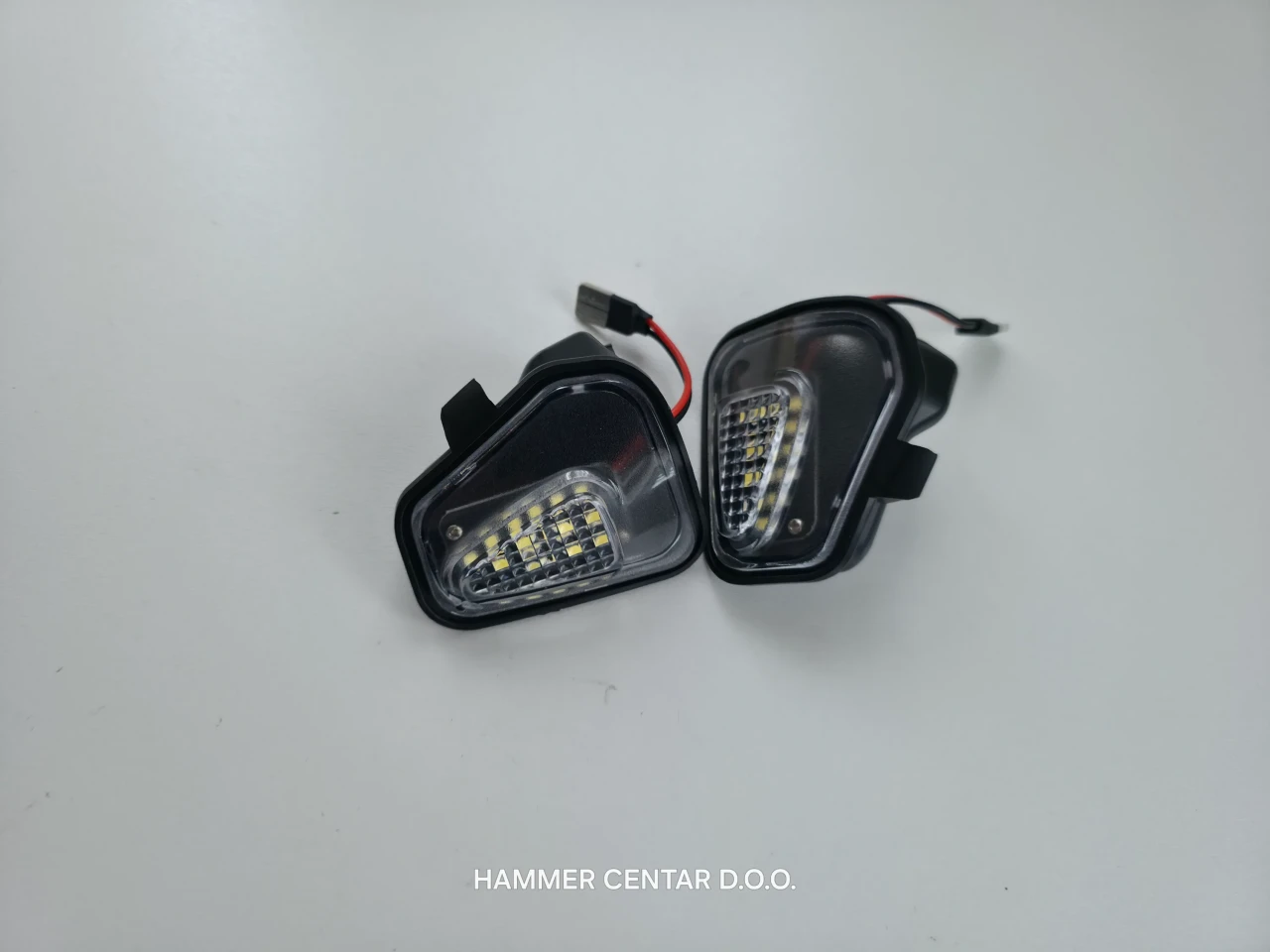 LED OSVJETLJENJE ISPOD RETROVIZORA PASSAT 7 B7