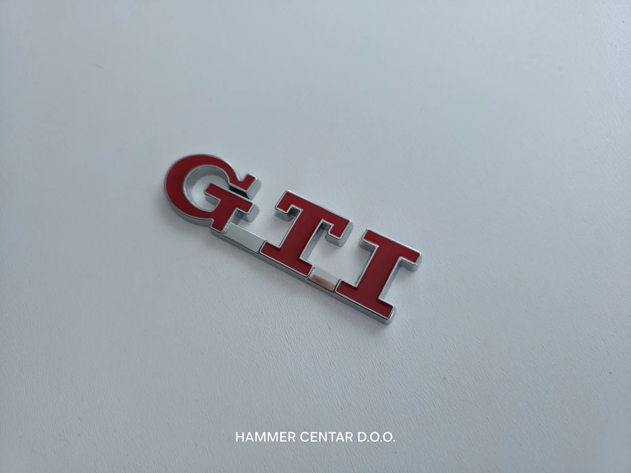 GTI ZNAK STIKER NALJEPNICA ZNAKOVI ZA AUTOMOBILE