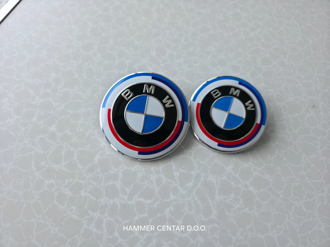 BMW ZNAK ZNAKOVI PREDNJI ZADNJI 82 I 74 MM