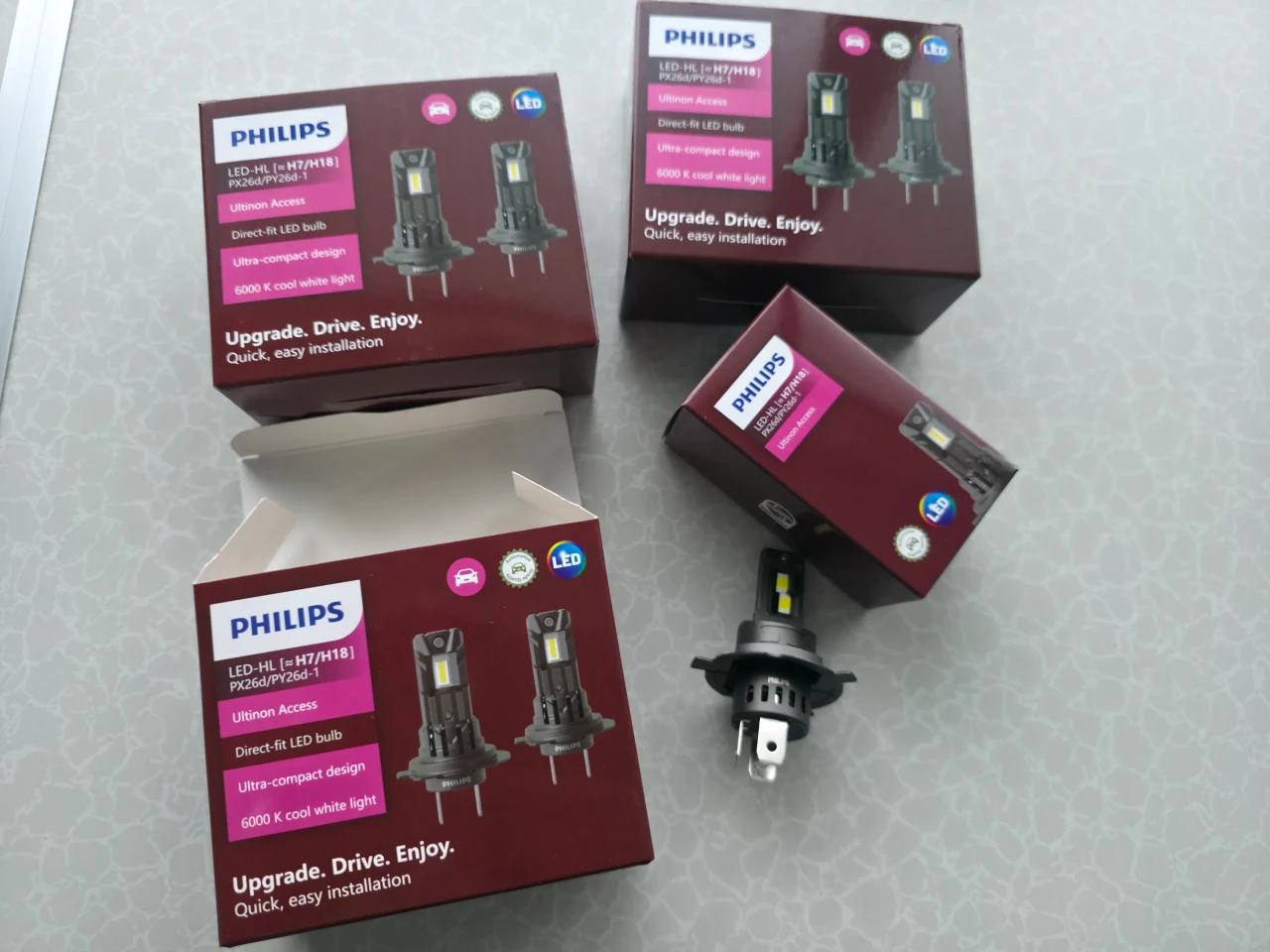 H4 PHILIPS LED SIJALICE MINI SA VENTILATOROM