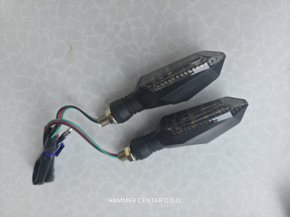 LED ZMIGAVCI ZA MOTOR SKUTER