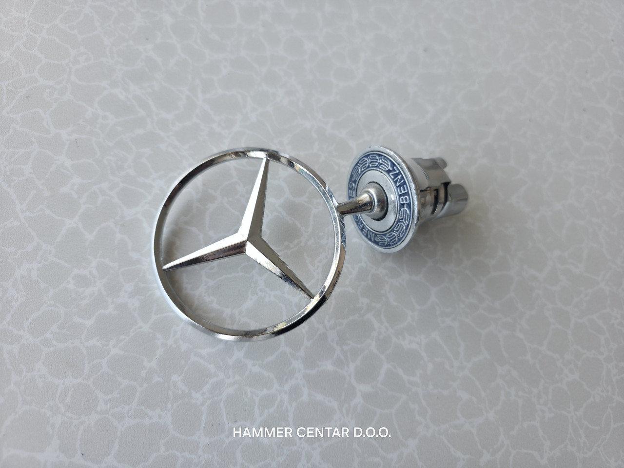 MERCEDES BEZN ZNAK ZA HAUBU NIŠAN ZVIJEZDA