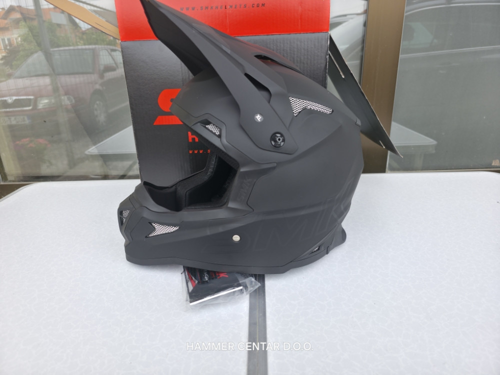 SMK KACIGA ZA MOTOR SKUTER QUAD XL VELICINA