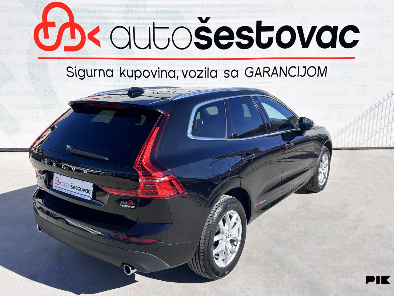 VOLVO XC60 D3 MOMENTUM